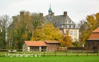 Schloss Hovestadt im Herbst